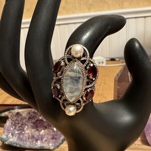 Vintage Nicky Butler ring crafted in sterling silver moonstone cabochon accented